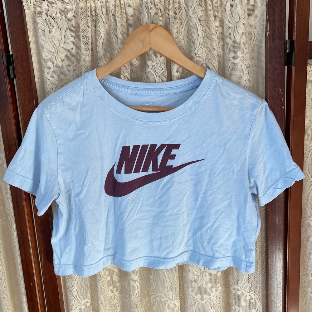 Blue Nike Cropped T-shirt